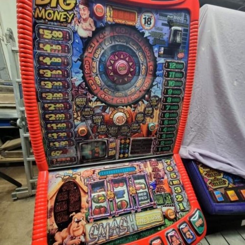 FRUIT MACHINE £5 - smash the cash. New £1 + keys